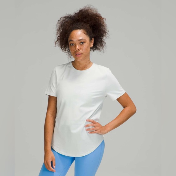 lululemon athletica Tops - NWT lululemon love crew size 6 ocean air